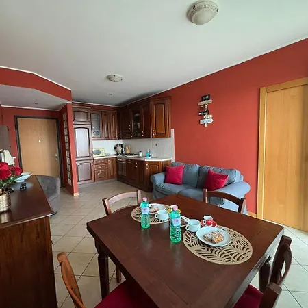 Nyaraló Skyline15-elegant Panoramic Apartment-metro M1- Only 20 Minutes From Cathedral *