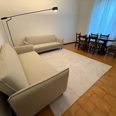 Feriehus 70s Vibes Flat Close To Bocconi Milano