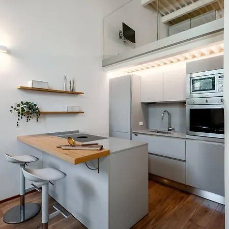 Stayeasy Bernina - Design Loft, Metro And Free Parking Daire