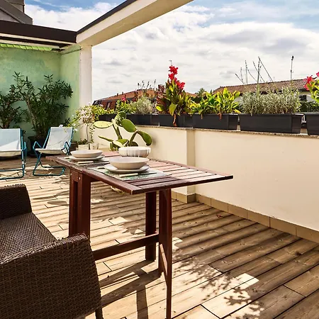 Daire Bright Urban Terrace - Porta Romana *