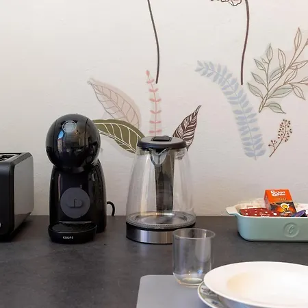 Lejlighed A Stone's Throw From - Balcony - Ac Milano