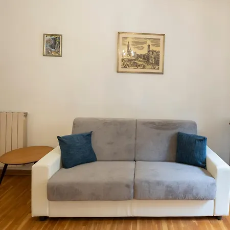 Splendido Trilocale A 400m Dalla Stazione Apartman