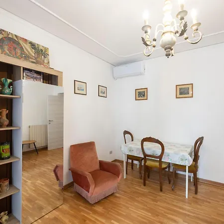 Splendido Trilocale A 400m Dalla Stazione Apartman