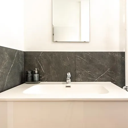 Navigli 2-bedroom And Sofa Bed Apartment Mailand