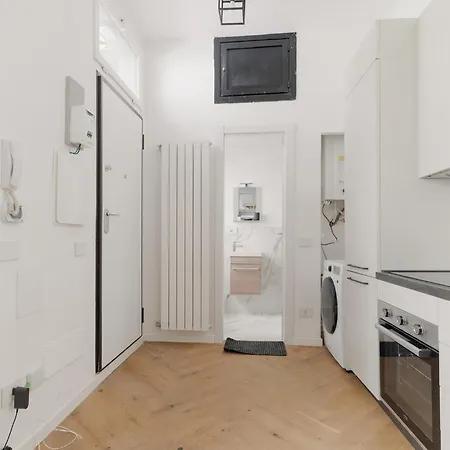 Guesthost - Brera Modern Milan