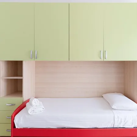 Guesthost - Gorla Modern