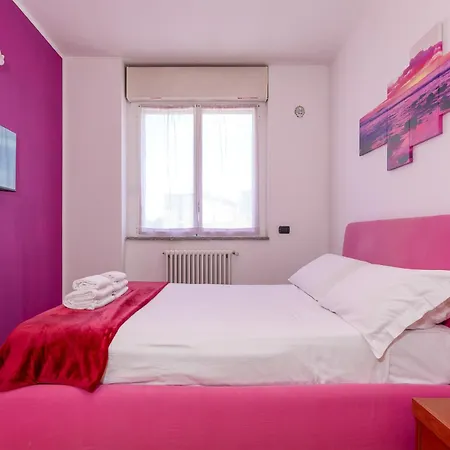 Lejlighed Private Terrace & 2 Bedrooms Near Bosco Verticale