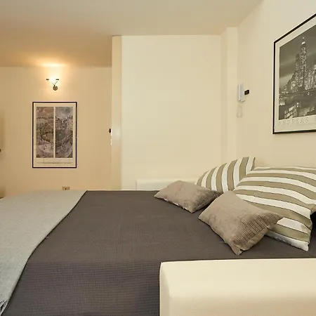 דירה Heart Of Brera, 10 Minutes Walk From Duomo *