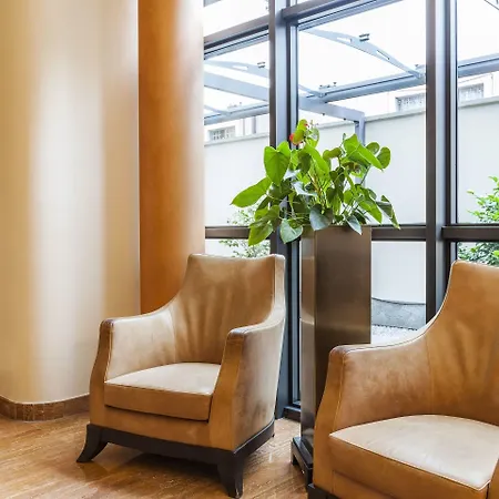 Des Etrangers 밀라노