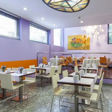 Des Etrangers Otel 3*