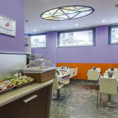 Des Etrangers Milano