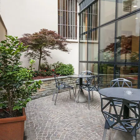 Otel Des Etrangers 3*