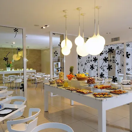 Ih Watt 13 Hotel 4*