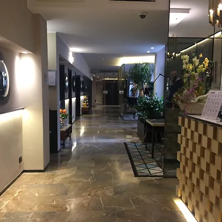 Szálloda Lombardia 4*