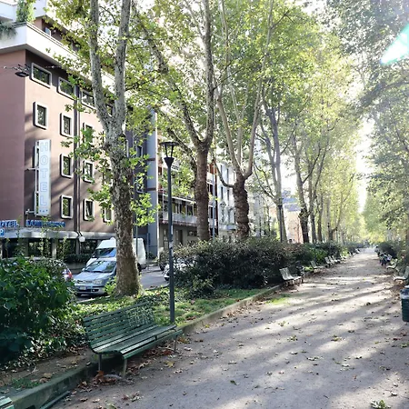 Domenichino 3* Milan