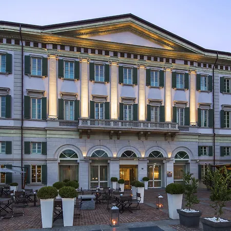 Avani Palazzo Moscova 4*