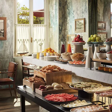 Hotel Avani Palazzo Moscova 4*