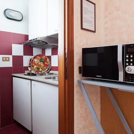 Ih Argonne Park Apartahotel 3*