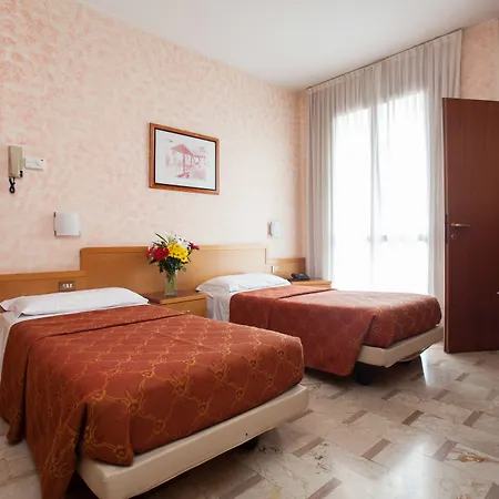 Ih Argonne Park Apartahotel Milán