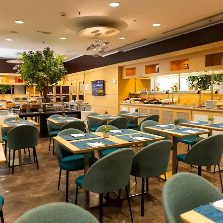 Ramada Plaza By Wyndham