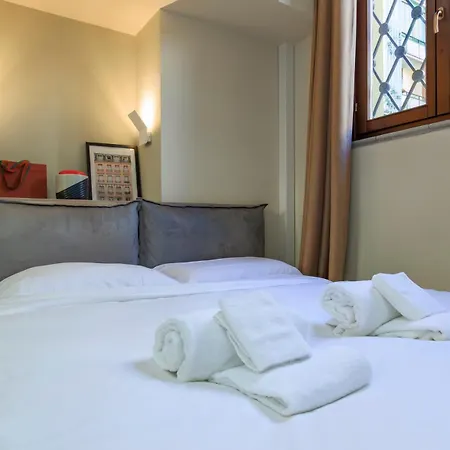 Apartment M1-m2 Modern Loft Just A Stone's Throw From The Metro