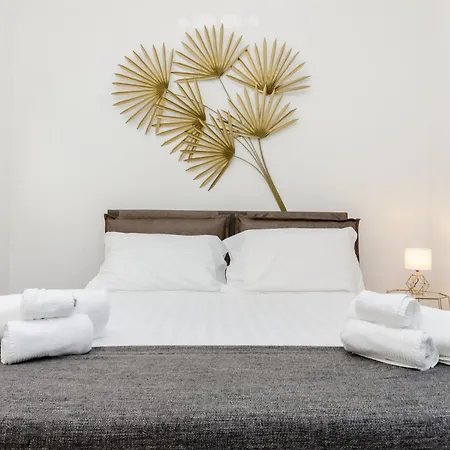 アパート Vivimihome Modern Flat Bosco Verticale ミラノ