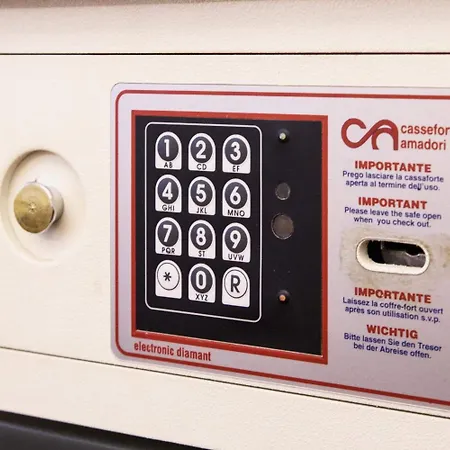 Hotel Campion Citylife 3*