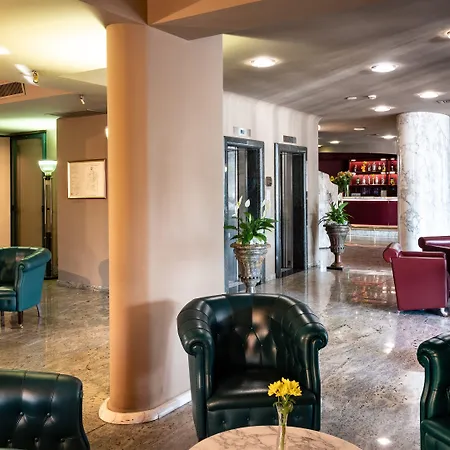 Sunflower Hotel Milán