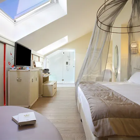 Chateau Monfort - Relais & Chateaux Hotel