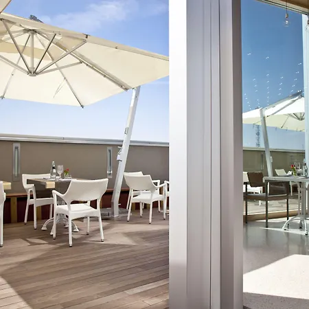 Nu Hotel 4*