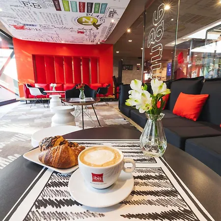 Ibis Centro Hotel 3*