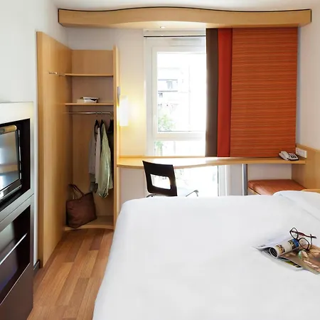 Hotel Ibis Centro 3*