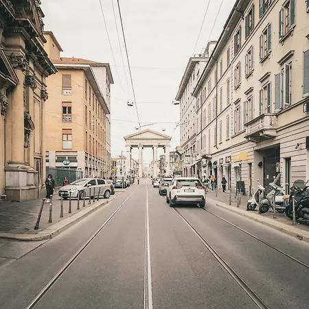 Corso San Gottardo - Darsena Flat Апартаменты *