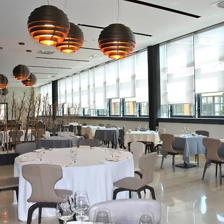 Hilton Garden North Hotell