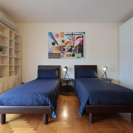 Daire Urban House - Elegant Brera Center