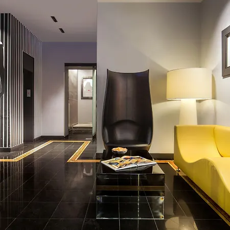 Montenapoleone Aparthotel Milano