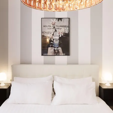 Retreats Apartament *