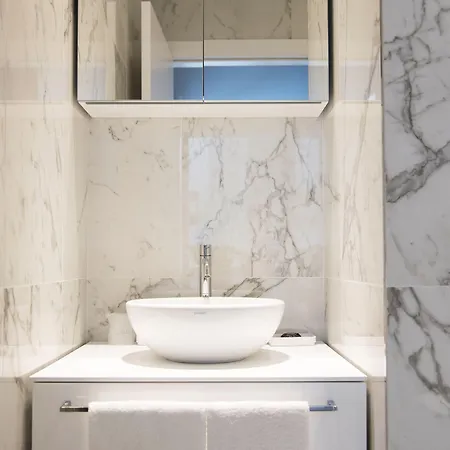 Apartment Brera In San Babila Mailand