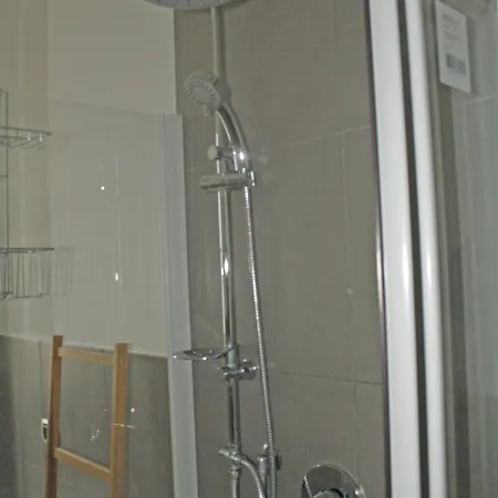 I Am Here - Gioia 71 Guest house 2*