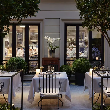 Mandarin Oriental, מילאנו