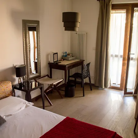 Casa Calicantus Bed & Breakfast 4*