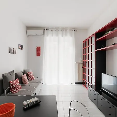Appartamento Guesthost - Comfy M2 Udine *