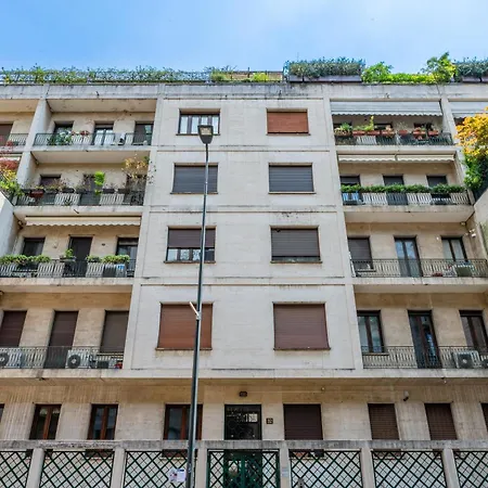 Station's Nest - A Stone's Throw From The Station Apartmán