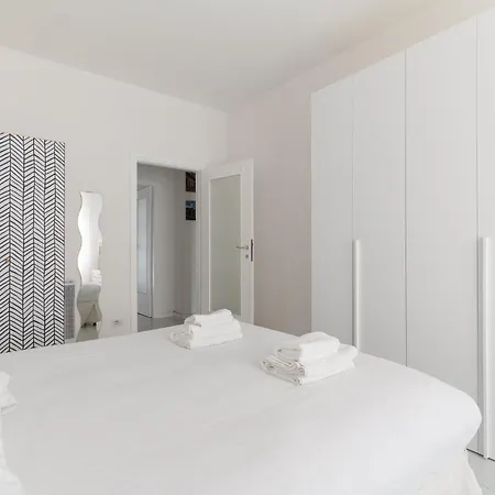 Appartamento Guesthost - Comfy M2 Udine