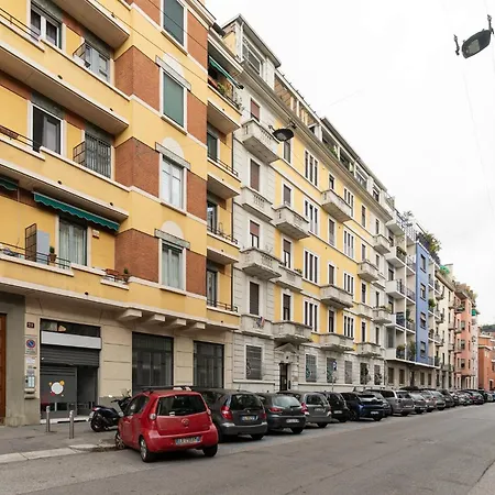 Guesthost - Comfortable Loft Citta Studi Apartment Milan