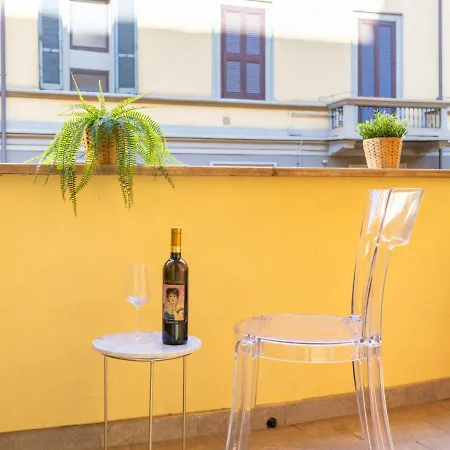 Duomo-centrale - Moderna, M1 E M3 A 250m *