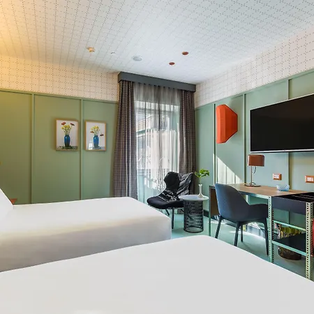 Mate Collection Giulia, Milão