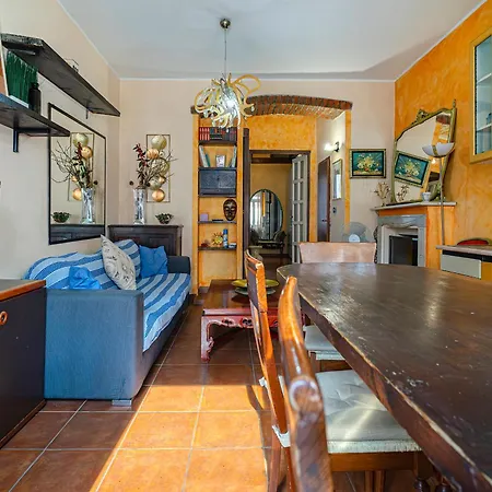 Gold - 5 Minutes From Duomo *