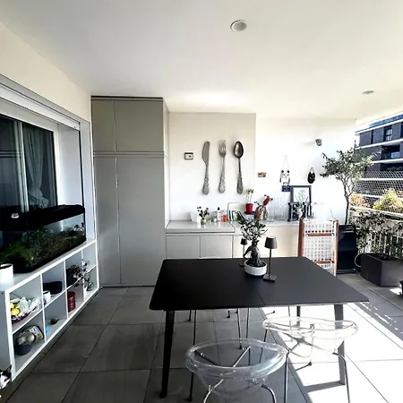 Urban Oasis - Two-room Apartment! Lejlighed *