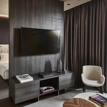 Viu Milan, A Member Of Design Milánó